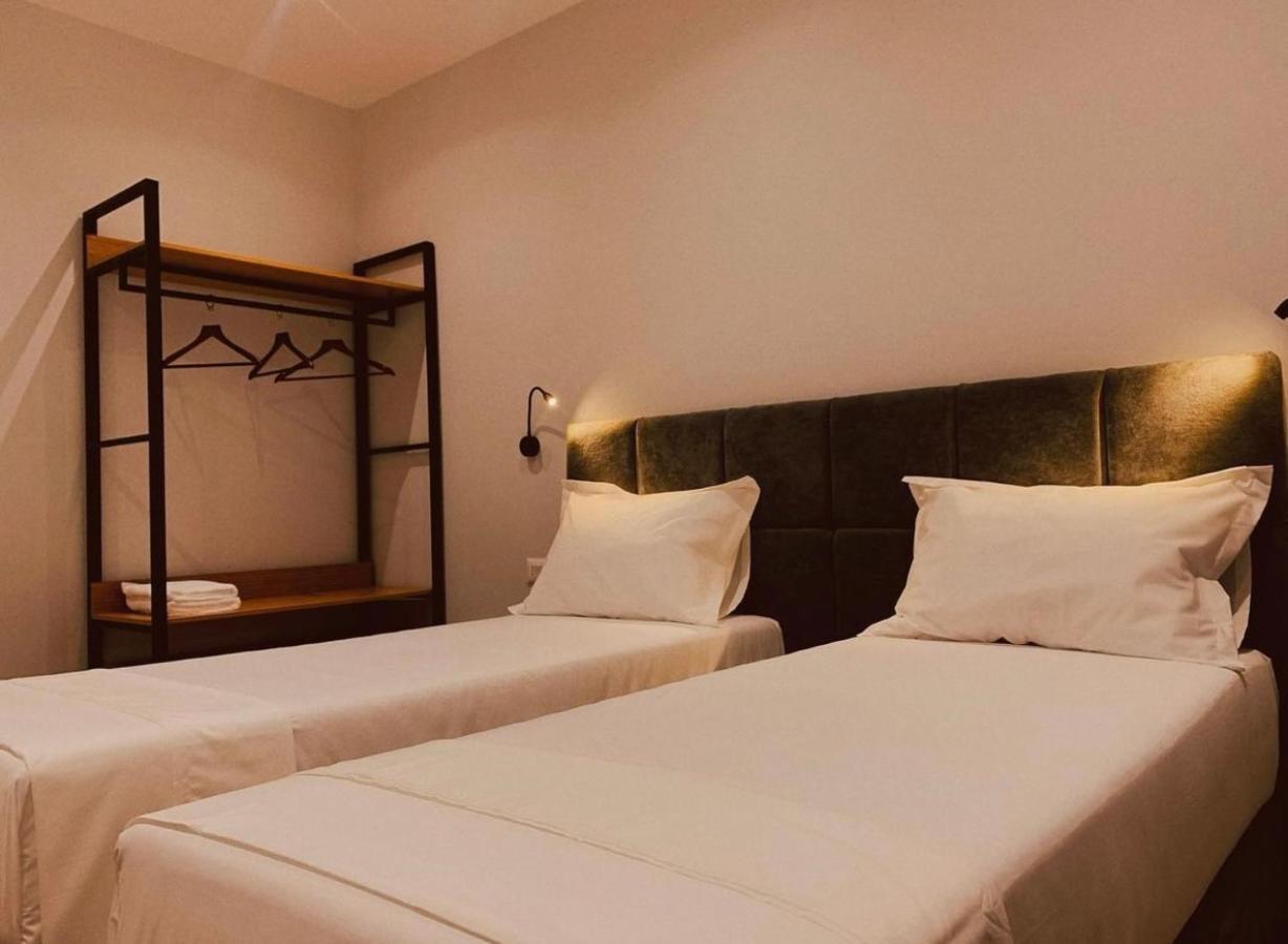 Merly Hotel Permet Ngoại thất bức ảnh