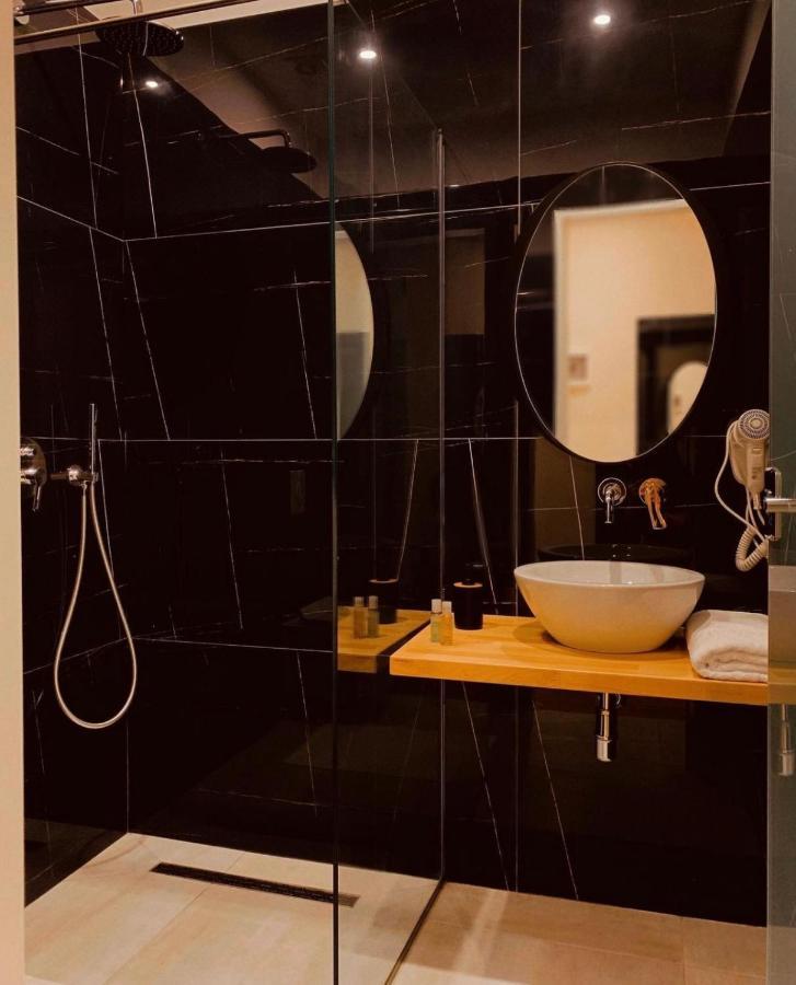 Merly Hotel Permet Ngoại thất bức ảnh