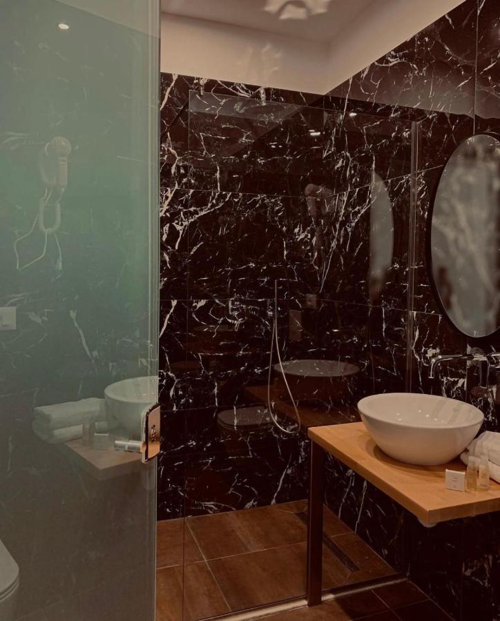 Merly Hotel Permet Ngoại thất bức ảnh